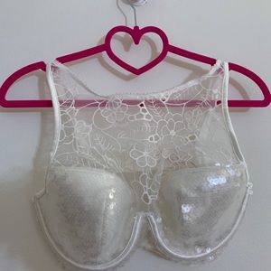 NEW Victoria‘s Secret Bra white flower